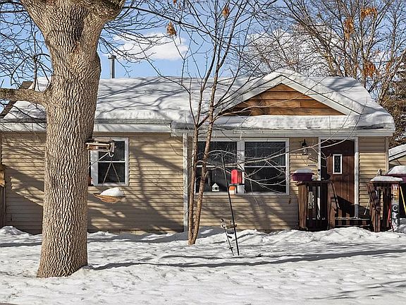2nd image of 10012 Cottonwood St NW #1