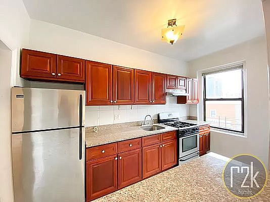 2nd image of 30-11 Astoria Blvd #34F