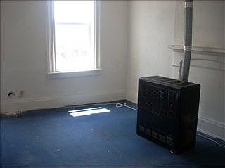2nd image of 102 W Glen Ave