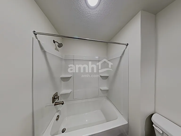 4404 N Poplar St — Photo 19