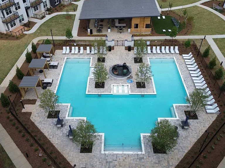 The Collier Sugar Hill Luxury Apartments — Photo 11