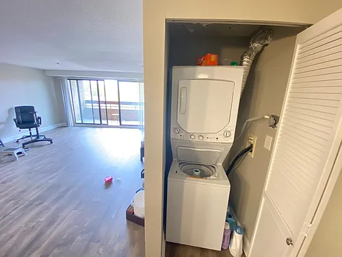 1114 Beacon St Photo 1
