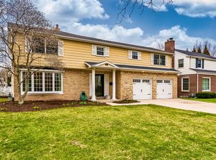 6104 N Santa Monica Blvd, Whitefish Bay, WI 53217