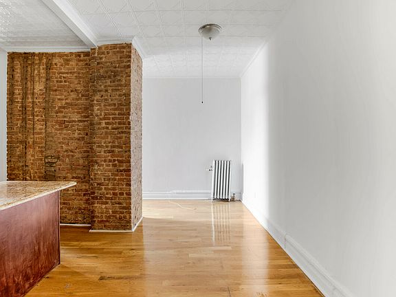 5th image of 1463 Bedford Ave APT 2A