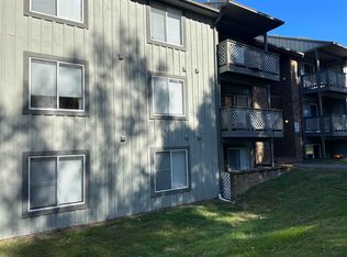 802 Newport Ter, Blacksburg, VA 24060