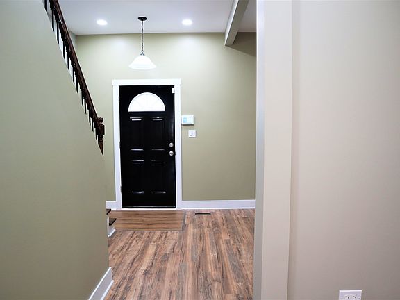 2nd image of 6154 S Komensky Ave