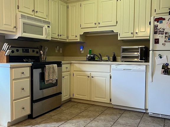 5th image of 2109 Harris Dr Unit 50