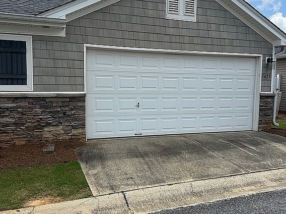 3rd image of 3675 Roseman Lndg