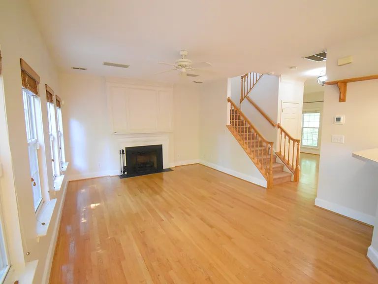 3704 Wind Ridge Pl — Photo 9