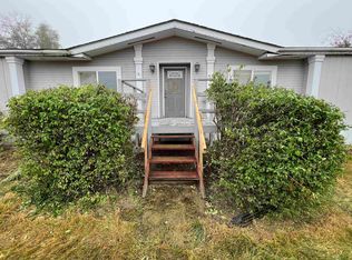 112 E McCoy St, Oakesdale, WA 99158