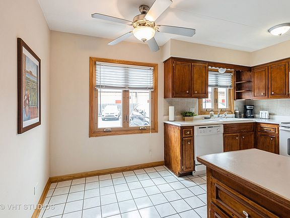 3rd image of 9510 S 86th Ave APT 104