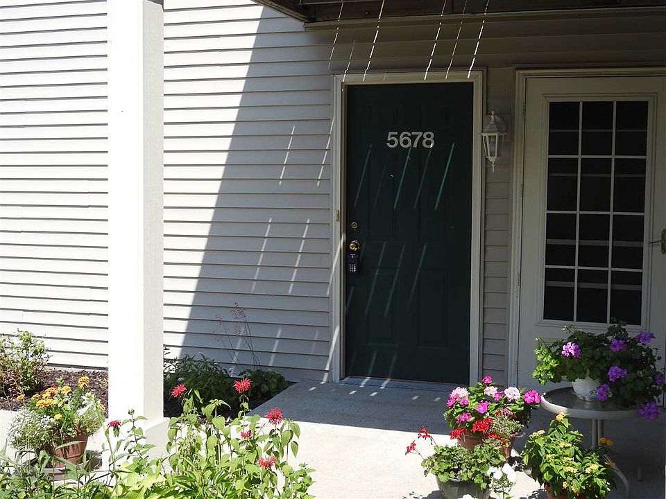 1st image of 5678 Oak Village Dr