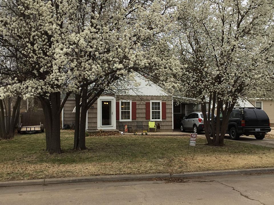 1st image of 420 W 20th Ave