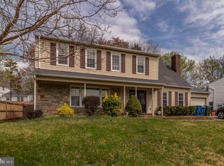 7914 Lake Pleasant Dr, Springfield, VA 22153