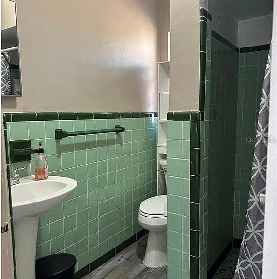 607 Johns Ave — Photo 6