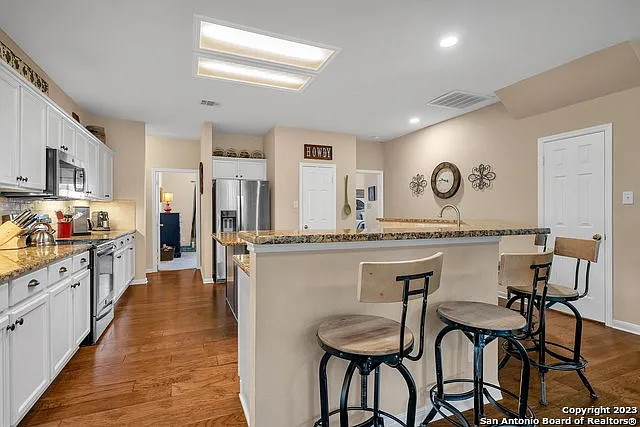 13443 Blackstone — Photo 8