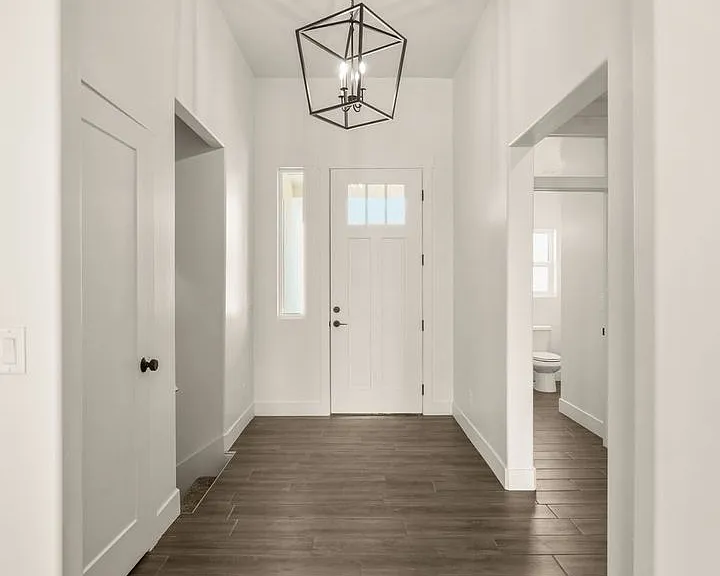 4025 Boardwalk Rd — Photo 5