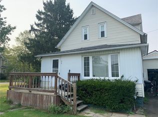 638 Sunnyside Dr, Cambridge Springs, PA 16403