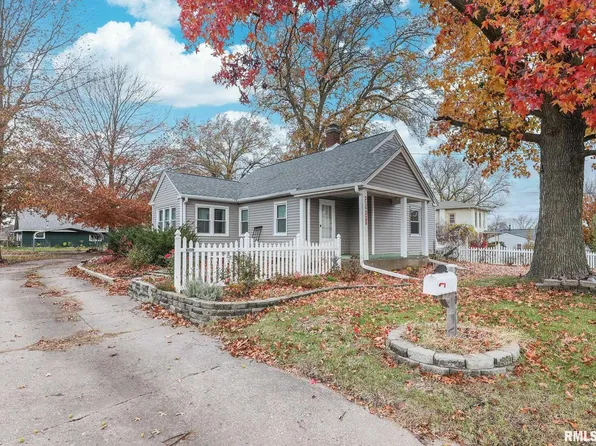 2420 Jersey Ridge Rd, Davenport, IA 52803