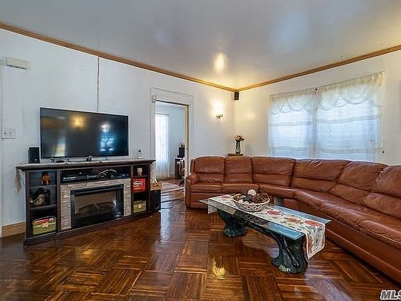 2nd image of 16606 116th Ave