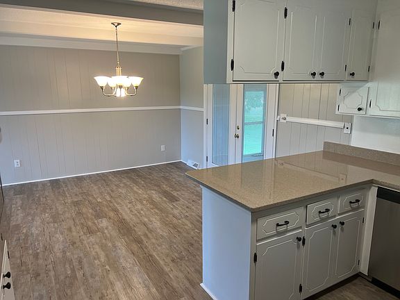 4th image of 131 Tokie Ln