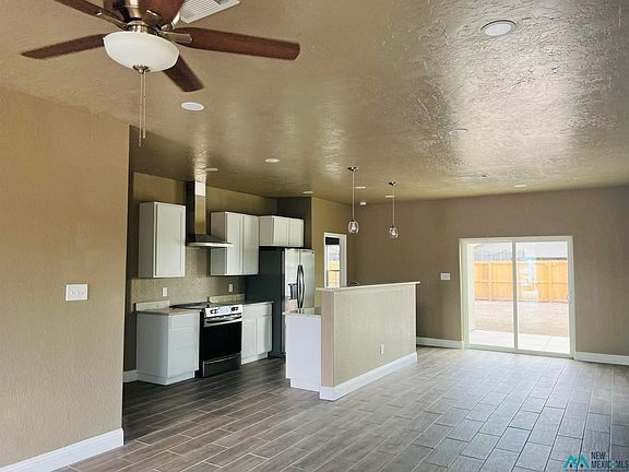 3rd image of 1213 Avenue P St