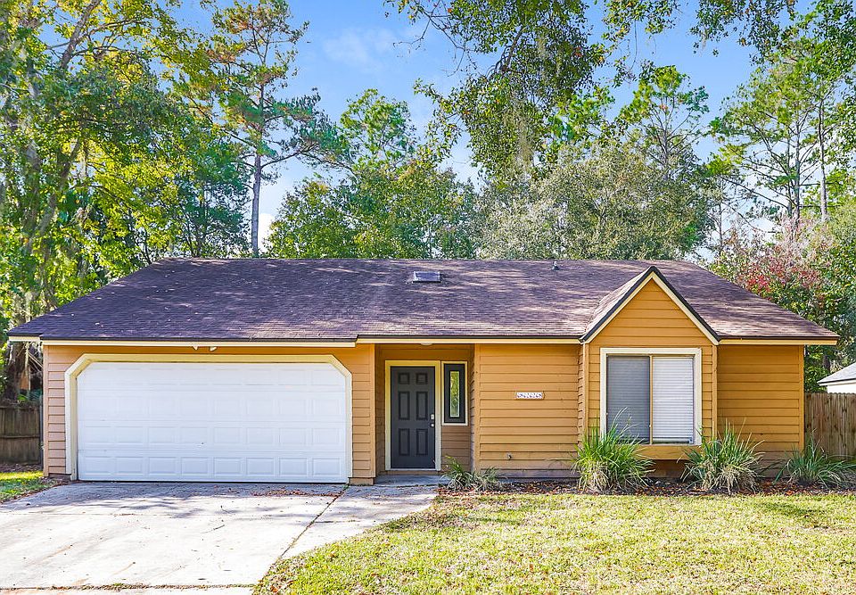 1st image of 8228 Honeysuckle Ln