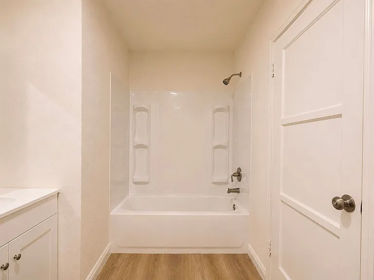 4723 Arlington Ave — Photo 26