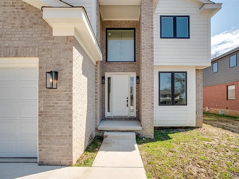 2911 Walsh Dr — Photo 58