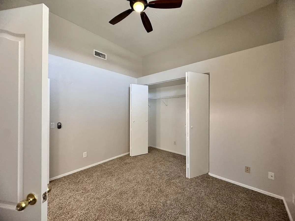 1795 West Canary Way — Photo 2