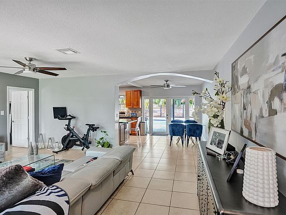 4th image of 6585 Grant Street