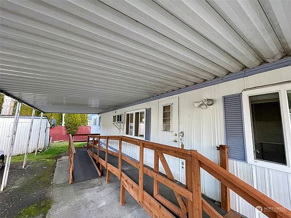 2nd image of 507 Colorado Street #13