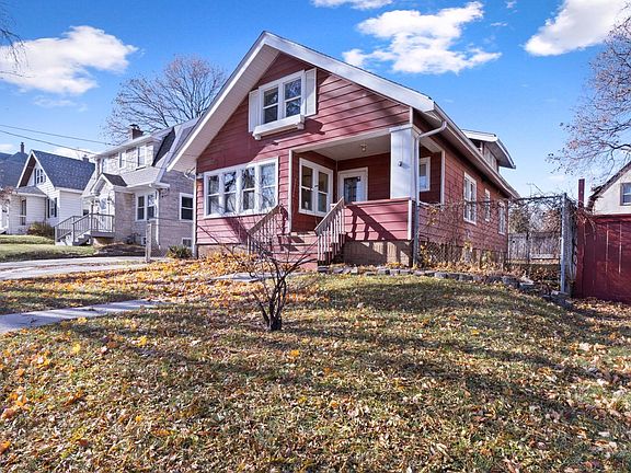 3rd image of 1320 Grant Ave