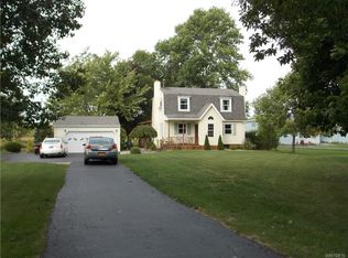 3964 Dickersonville Rd, Ransomville, NY 14131