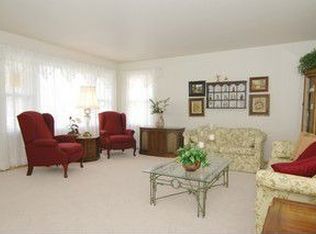 3305 S Schultz Dr, Lansing, IL