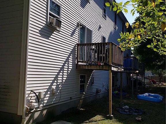 3rd image of 12 Cheshire St