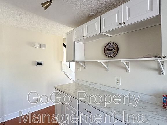 5th image of 227 Old Towne Rd #1