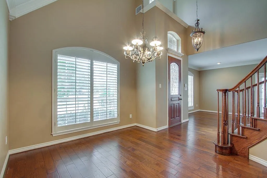 3 bed, 2.5 bath, 2252 sqft, $2,995 — Photo 3