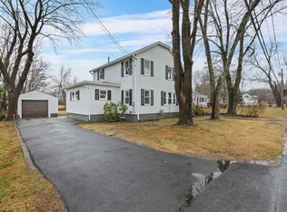 9 Pennichuck St, Nashua, NH 03064