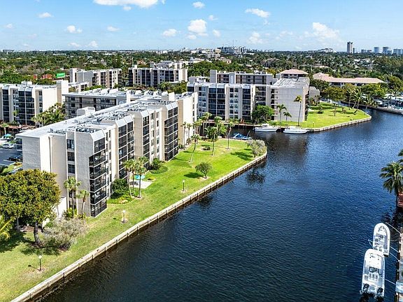 2nd image of 13 Royal Palm Way #602
