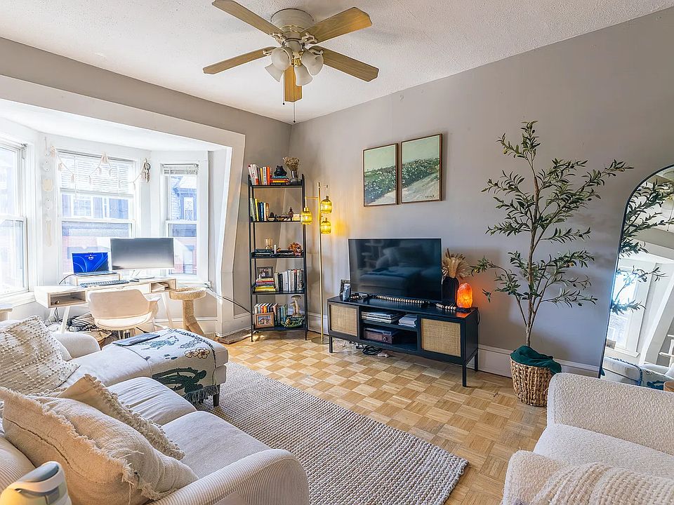 1st image of 158 I St #3