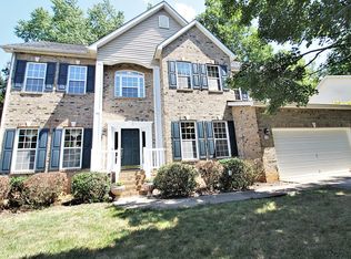 10 Hannah McKenzie Ct, Greensboro, NC 27455