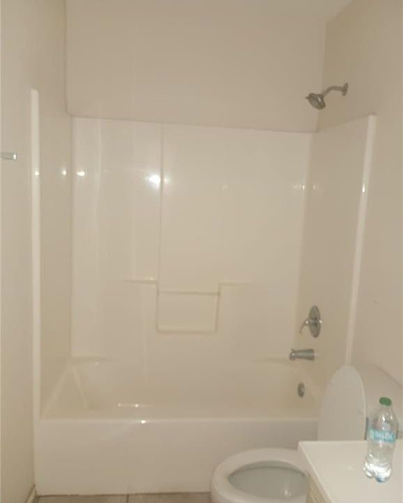 2nd image of 521 E Arapaho Ave