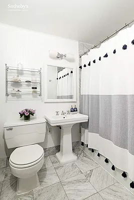 Sold by Sotheby's International Realty | media 8