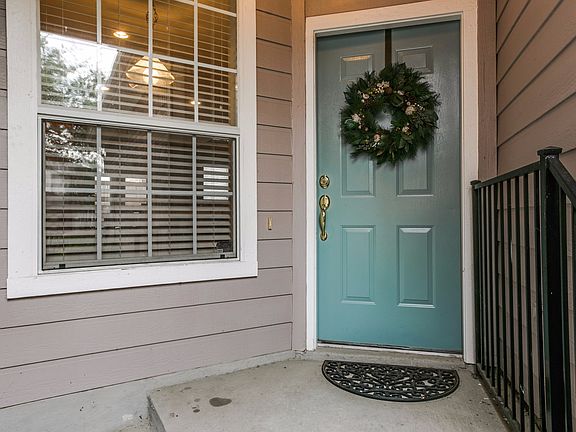 4th image of 932 Englewood Ln