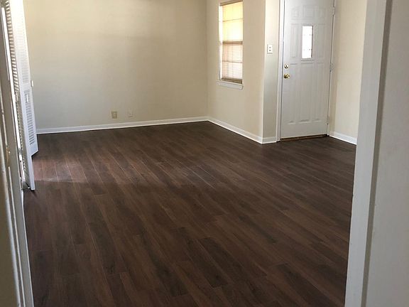 4th image of 815 Inwood Dr