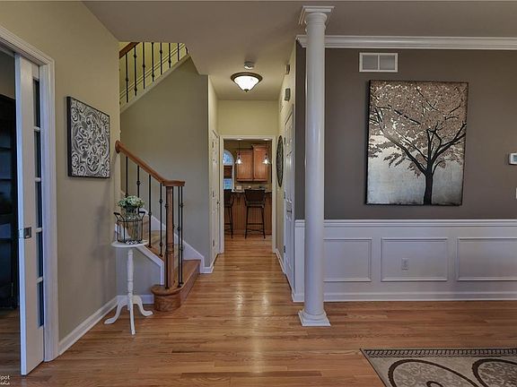 3rd image of 500 Cypress Ln