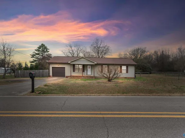 524 Monroe Nunley Rd, Toney, AL 35773