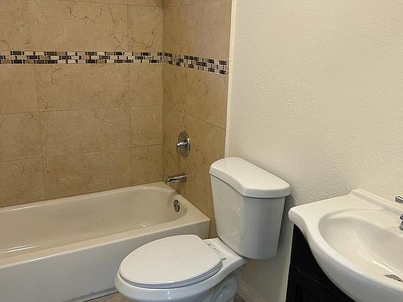 4th image of 5325 E Huntington Dr N #101