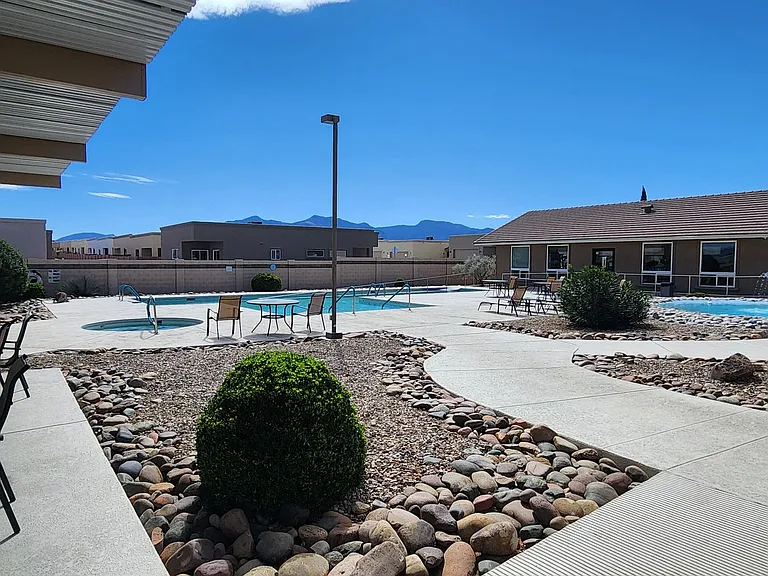 526 S Clubhouse Ln — Photo 41